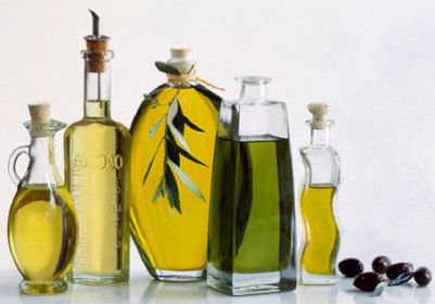 cach-lam-trang-da-mat-voi-dau-olive